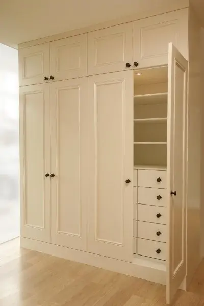 Double Doors Shelves and Cabinets Built-in Wardrobe