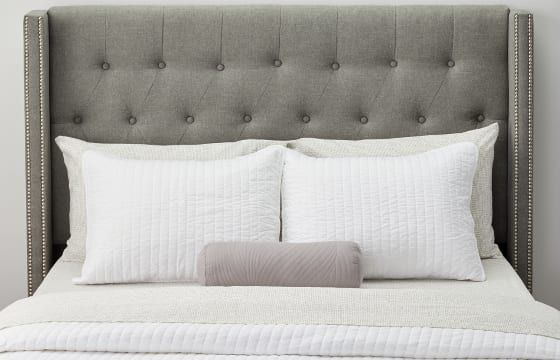 Queen Bed Pillow Arrangement Ideas How, King Bed Pillow Setup